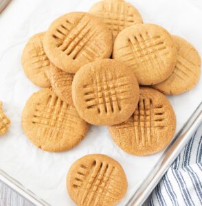 can dogs eat peanut butter cookies?